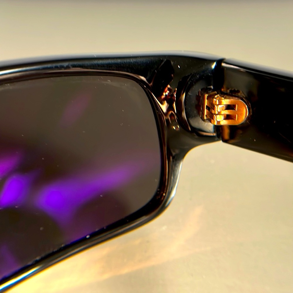 Oliver Peoples Glossy Black Sunglasses - Picture 4 of 16